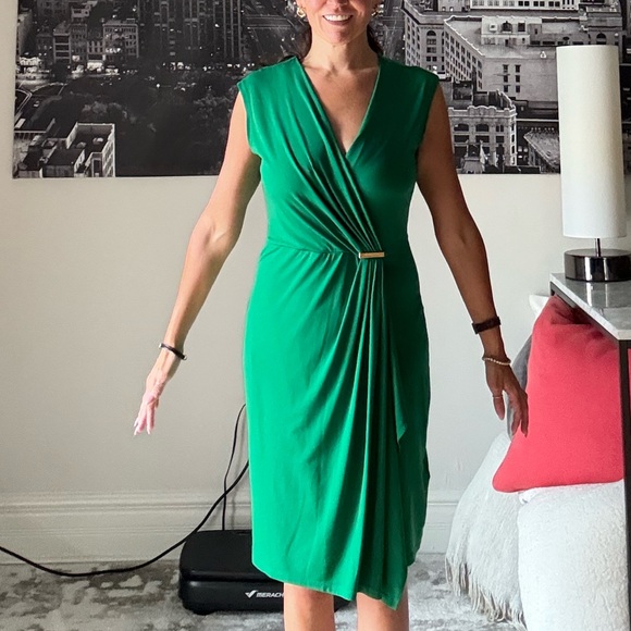 Michael Kors Elegant Green Sleeveless Dress - Picture 1 of 2